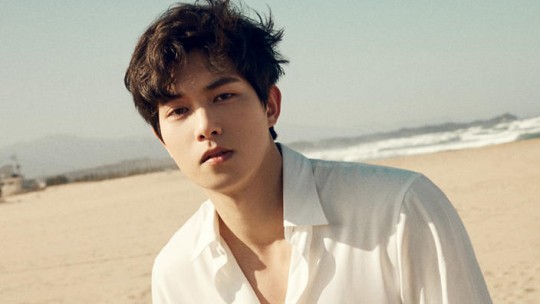 Lee Jong Hyun of CNBLUE deletes his Instagram account!: Gets backlash for messages sent to Youtuber, Park Min Jung. 3