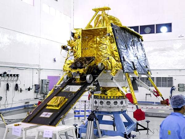 "Chandrayaan 2 has a long way to go!": ISRO need not worry as the Orbiter is steady and has a year-long mission ahead. 7