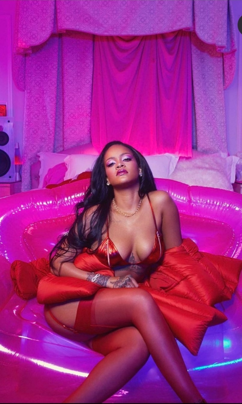 Sexy Rihanna Promotes Her Lingerie Brand