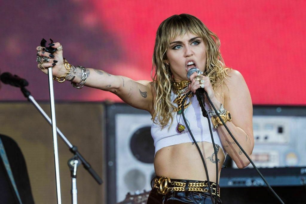 Why did Miley Cyrus quit Hannah Montana?