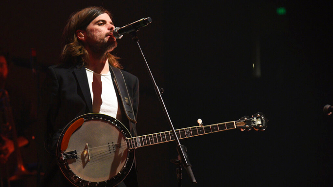 Mumford and Son's Banjoist, Winston Marshall Taking Time Away From Band!!! Here's WHY???