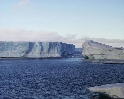 Global warming could lead to the melting of more than 1/3rd of Antarctic ice shelves