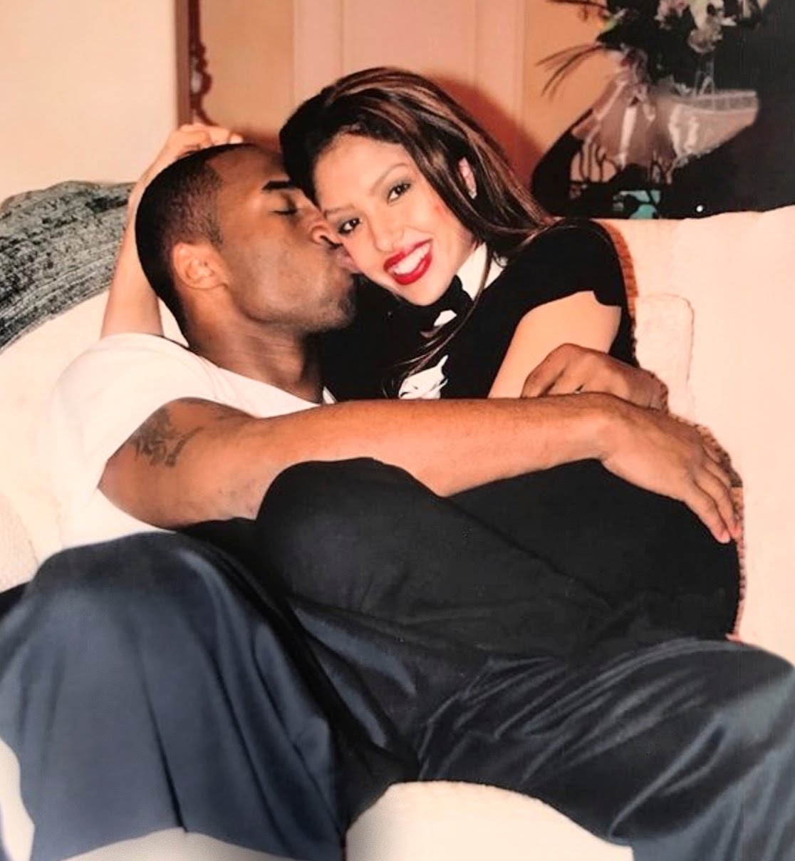 Vanessa Bryant Marks 20th Wedding Anniversary with Late Husband Kobe Bryant: 'I Love You'