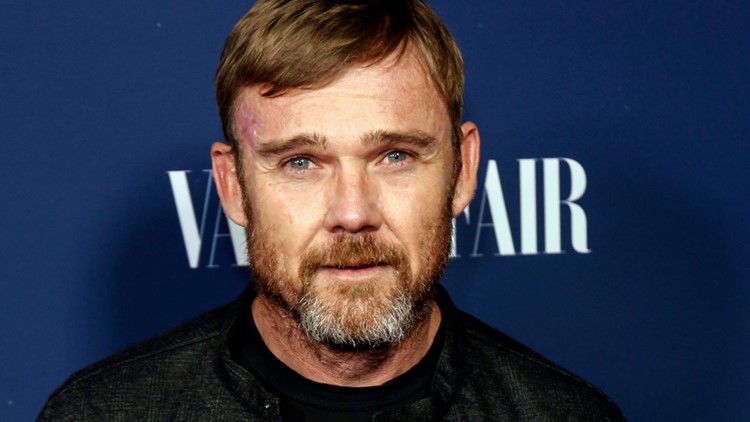 Ricky Schroder Apologizes to Costco Employee Whom He Harassed in Anti-Mask Rant!!!