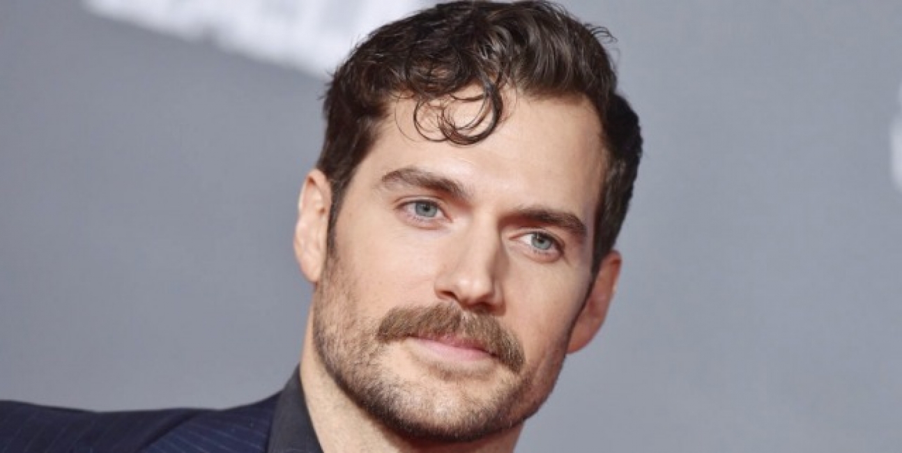 Henry Cavill Reportedly Fighting Chris Hemsworth For 'He-Man' Role!!! Who will win???