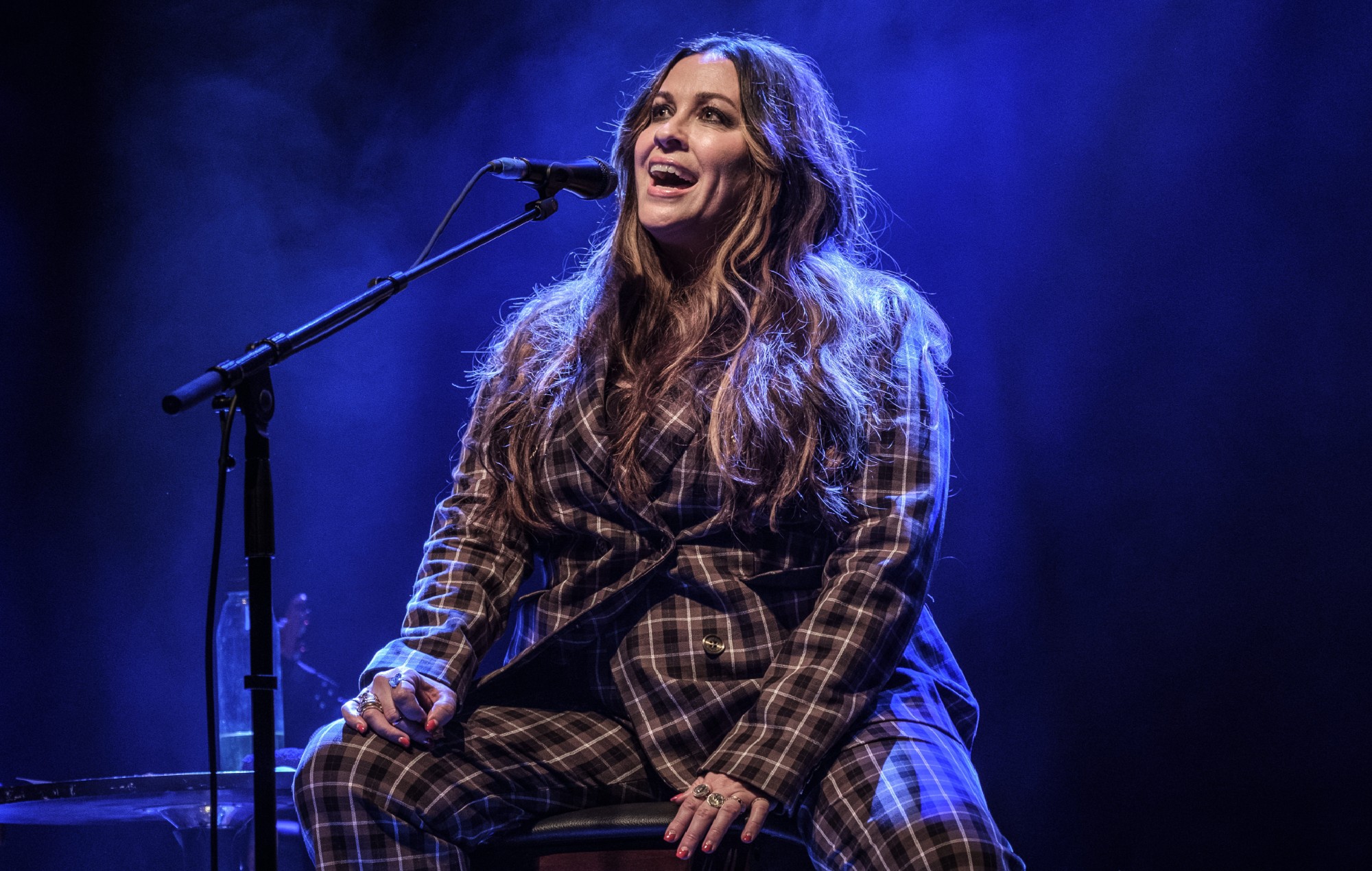 Alanis Morissette Unveils New Dates for 'Jagged Little Pill' 25th Anniversary Tour!!!