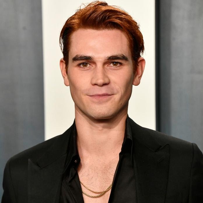 BUNDLE OF JOY ARRIVING!!! When is KJ Apa and Clara Berry’s BABY due?