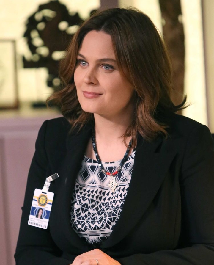 Emily Deschanel's lead role in Bones series