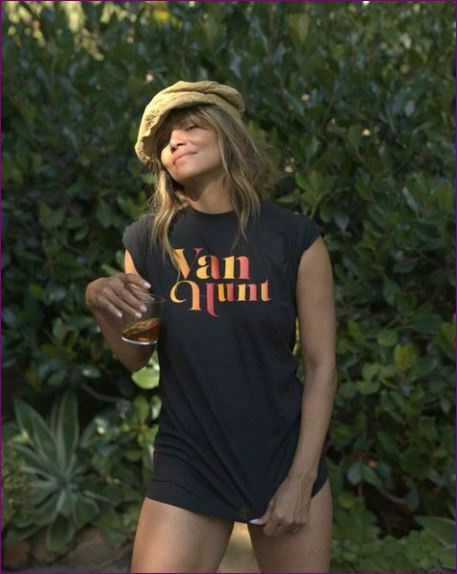 Halle Berry with Vant Hunt T-shirt