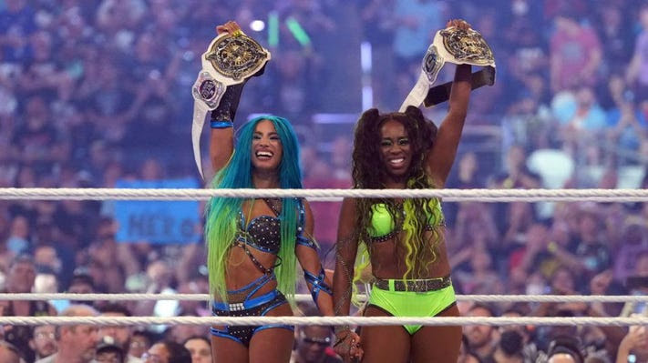 Sasha Banks and Naomi