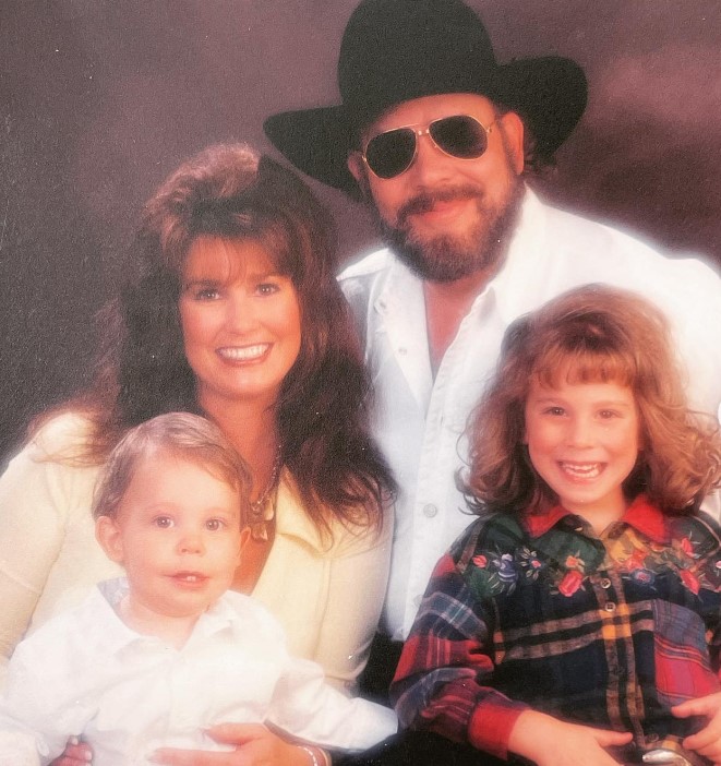 Hank Williams Jr.'s Wife Mary Jane Thomas' death MYSTERY disclosed!!