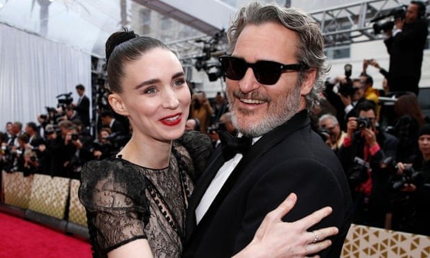 Joaquin phoenix and Rooney mara at 2020 oscars