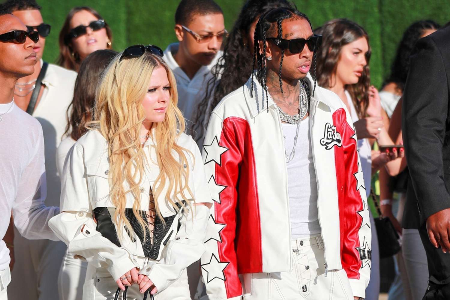 Avril Lavigne & Tyga: Unbelievable New Romance Sparking Headlines and Hearts! 13