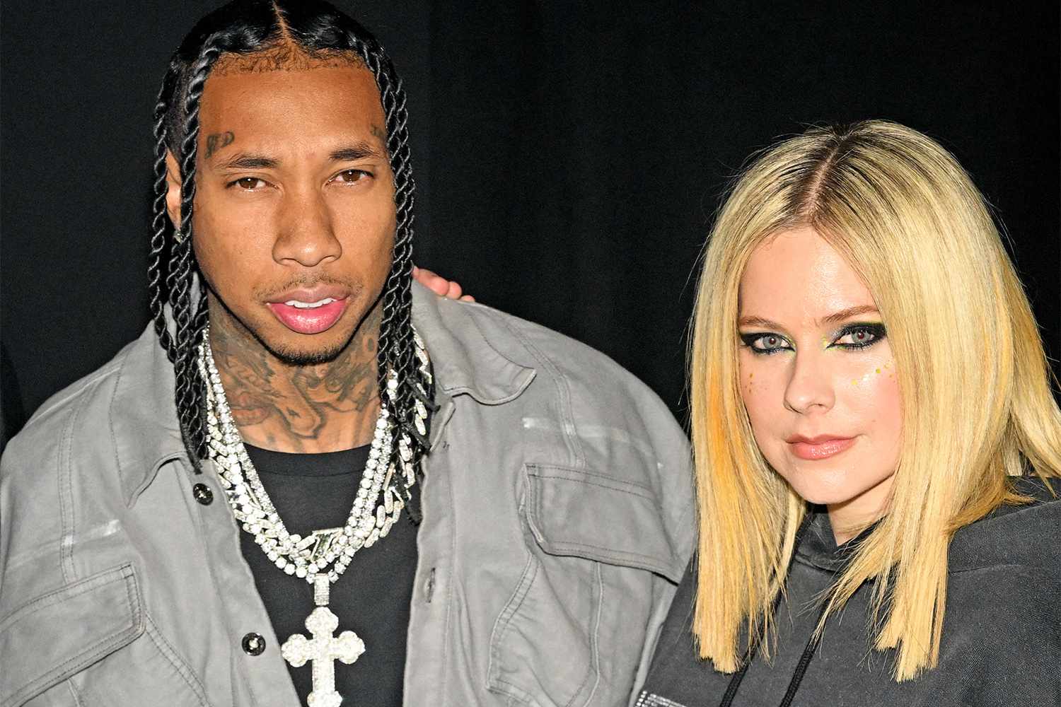 Avril Lavigne & Tyga: Unbelievable New Romance Sparking Headlines and Hearts! 15