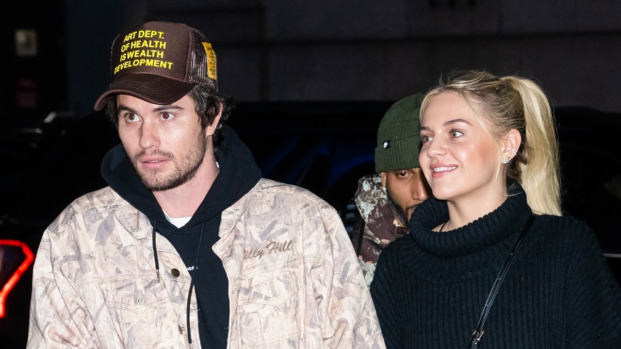 Are Chase Stokes and Kelsea Ballerini the Hottest Couple in Hollywood? Find Out the Truth! 17