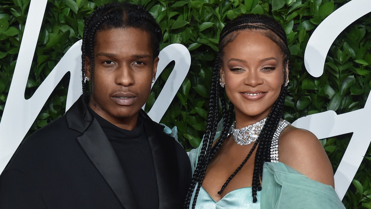 Rihanna and A$AP Rocky's Epic Love Story: From Dating Rumors to Parenthood and Beyond! 14