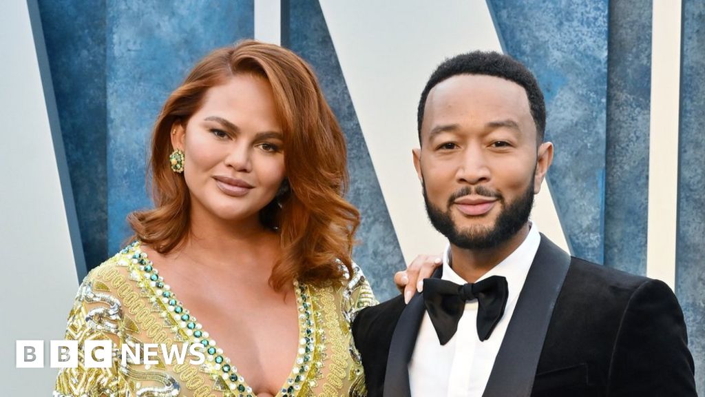 Discover the Epic Love Story of Chrissy Teigen and John Legend - A Power Couple's Journey! 16