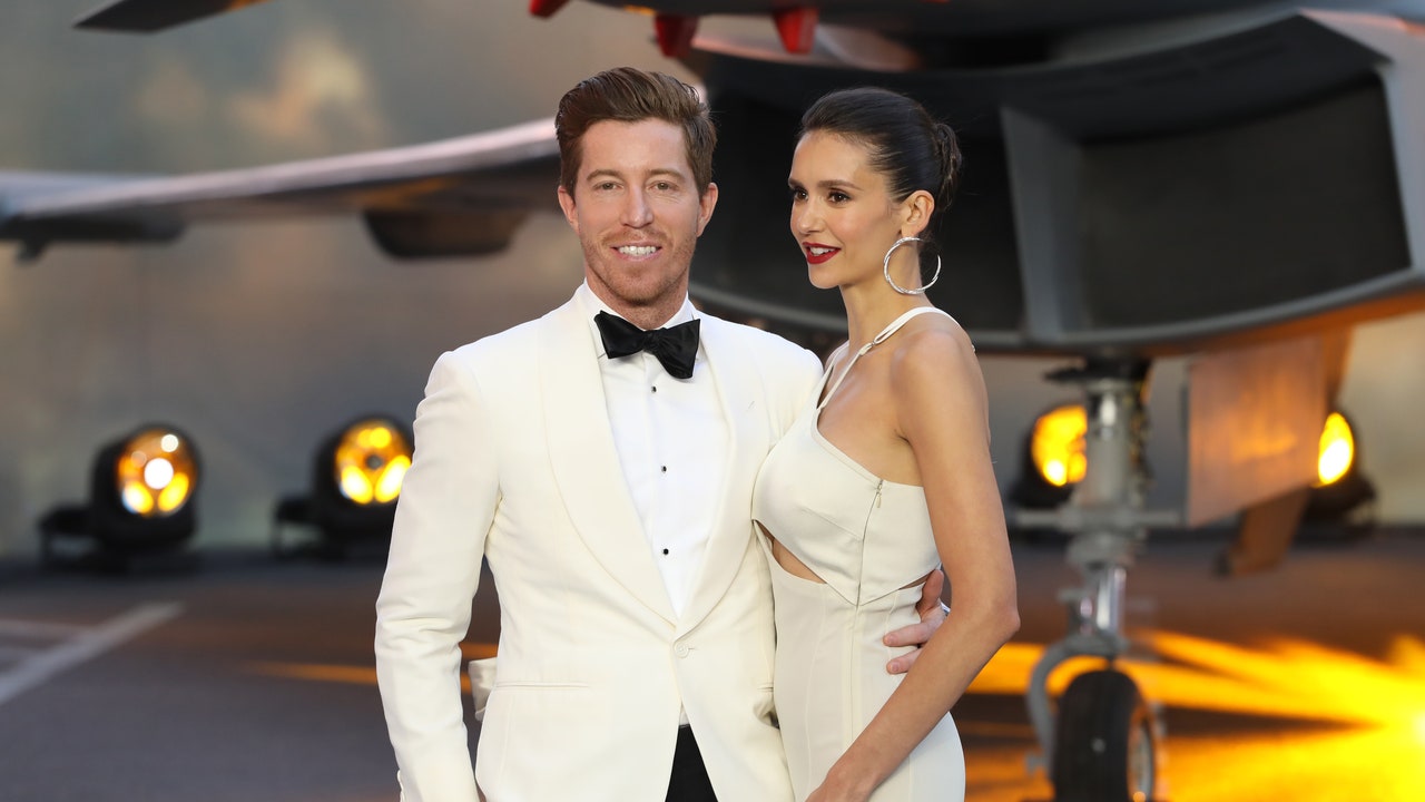 Nina Dobrev and Shaun White: A Tale of Romance That Defies All Odds! 12