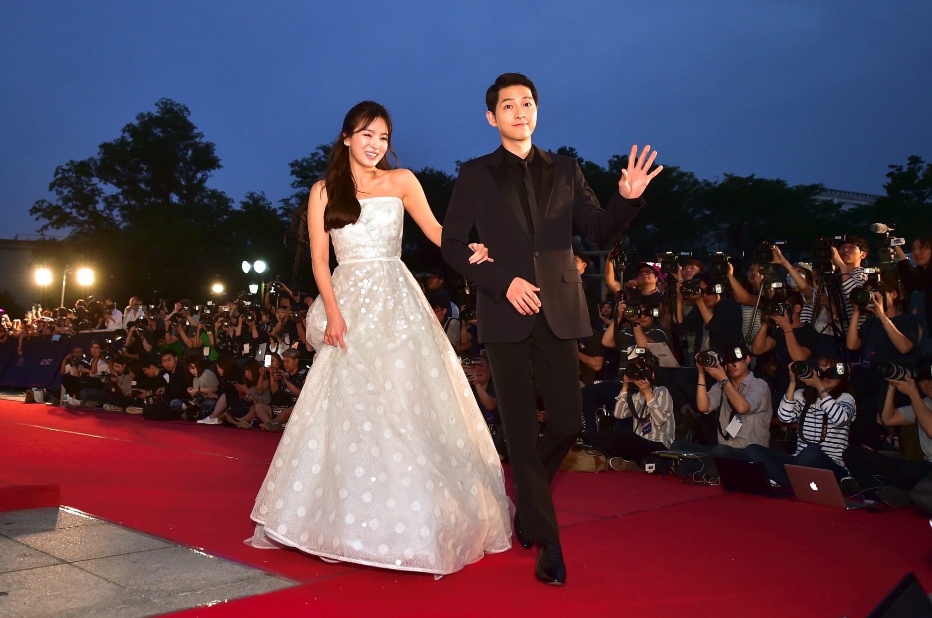 Shocking Update: Song Joong-ki and Song Hye-kyo Relationship Status Revealed - Are They Still Together? 15