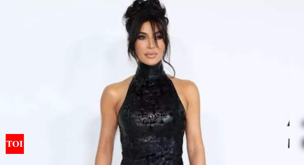 Kim Kardashian Steals the Spotlight at Odell Beckham Jr's Lavish Birthday Extravaganza! 15