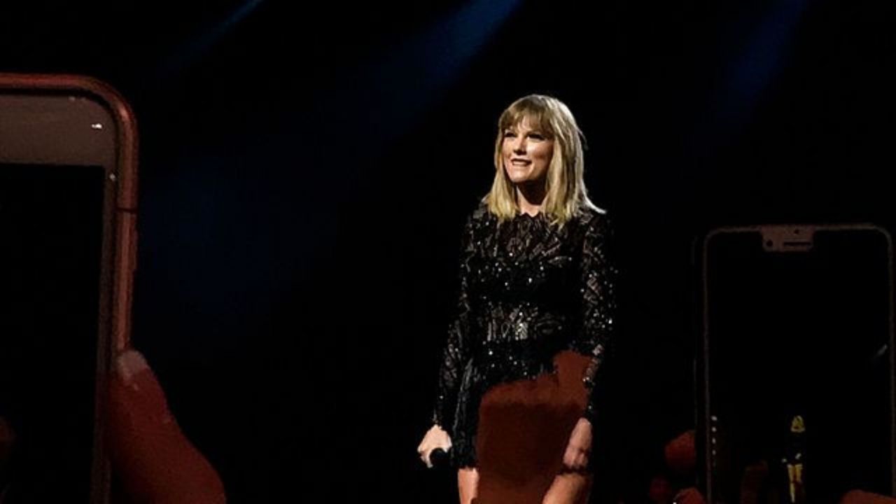 Did Taylor Swift Really Get Her Start on American Idol? Unveiling the Truth Behind the Rumors! 10
