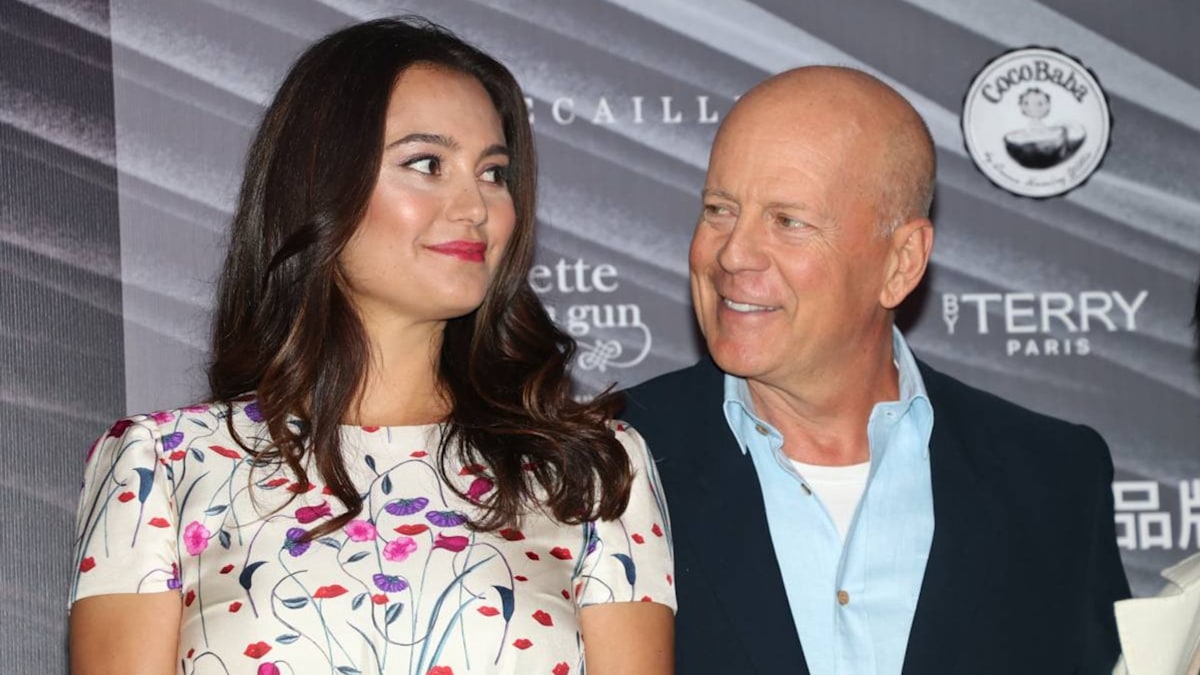 Fans 'Moved' By Touching Photo of Bruce Willis With Daughter Scout as She Celebrates 'Joy'