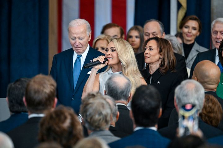 carrie-underwood-biden-inauguration-2021-a-cappell-0598.jpeg