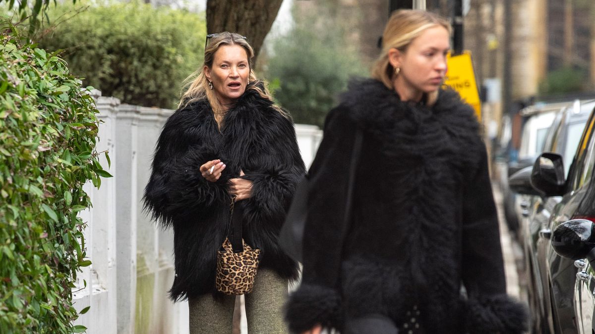 kate-moss-51st-birthday-supermodel-party-9801.jpeg