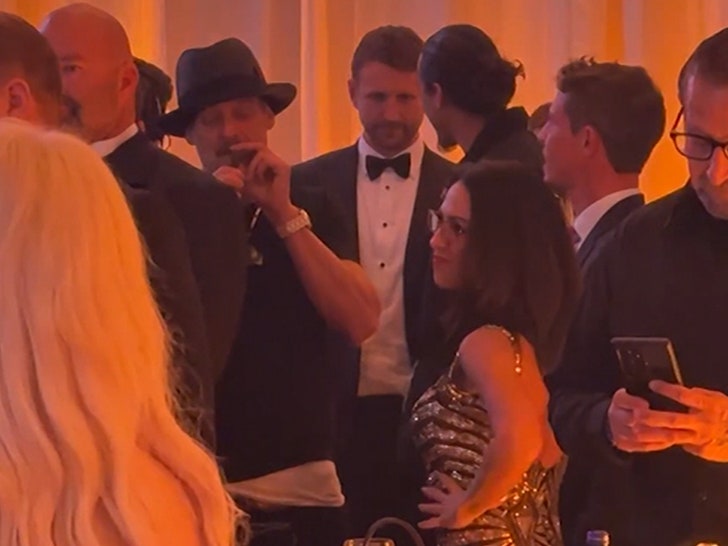 lauren-boebert-kid-rock-inauguration-ball-0053.jpeg